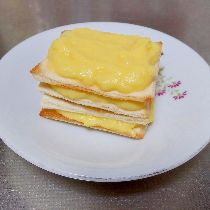 食パンとカスタードで作る、ミルフィーユケーキ